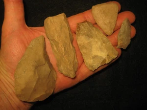 Authentic Central Texas Flint Arrowhead & Tools, Prehistoric Indian Artifacts #1 - Picture 1 of 5