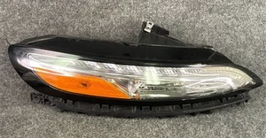 Jeep Cherokee 🚙 RH DRL Running Light 14-18 OEM 68157102AK - Picture 1 of 24