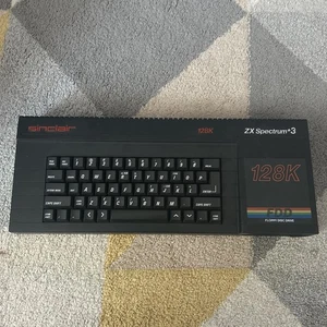 Sinclair ZX Spectrum Plus +3  128K Vintage 1980s - Untested Loft Find - Afbeelding 1 van 13
