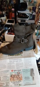 AMERICAN EAGLE HUNTER GREEN SHOEBOOTIE WITH SILVER TRIM 11 M - Picture 1 of 3