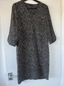 Marks And Spencer Black With Beige Dots MIDI Dress 3/4. Sleeve Size 8 - Picture 1 of 6