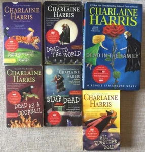 Charlaine Harris' Sookie Stackhouse Lot of 6 - (5) Paperbacks & (1) Hardcover - Imagen 1 de 2