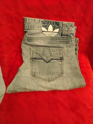 Pantalone Berbuda Diesel For Adidas Foto 1 de 4