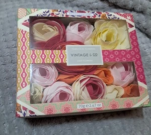 *NEW* Vintage & Co Soap Flowers (great gift idea 😄) - Picture 1 of 5