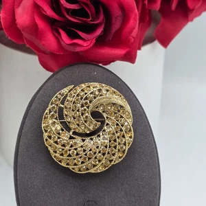 Gold Tone Round Spiral Yellow Rhinestone Brooch Pin 1.5" Stunning Statement - Picture 1 of 7
