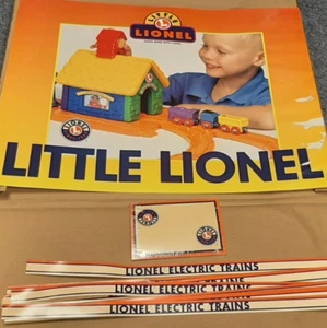 Lionel Store Poster mit Namenskarten und Streifenbeschilderung - Bild 1 von 3
