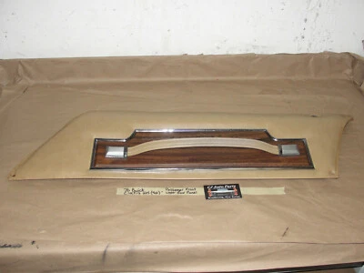 76 Buick Electra 225 4 Dr RIGHT PASS FRONT UPPER DOOR PANEL & PULL STRAP HANDLE - Image 1 of 4