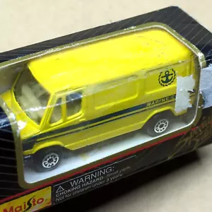 Maisto Marine Club Mercedes Benz Van 3070 1/64 - Picture 1 of 12