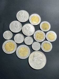 Lot Of 15 Mexico Pesos 1980s 90s Including 1-1947 Silver Peso 1-2 -5 - Picture 1 of 2