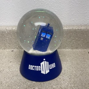 BBC Doctor Who "Tardis" Light Up Waterglobe Snow Globe Works! - Picture 1 of 14