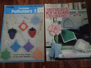 2 VINTAGE LEISURE ARTS CROCHET POT HOLDERS PATTERNS QUICK EASY DESIGNS - Picture 1 of 3