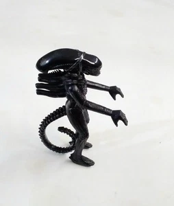 Rare Alien Blind Box A-1 Xenomorph Reaction Figure Gloss Black Horror - Picture 1 of 7