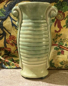 Brush McCoy 1940 grün gerippte Vase künstliche Griffe 7" sehr guter Zustand - Bild 1 von 5