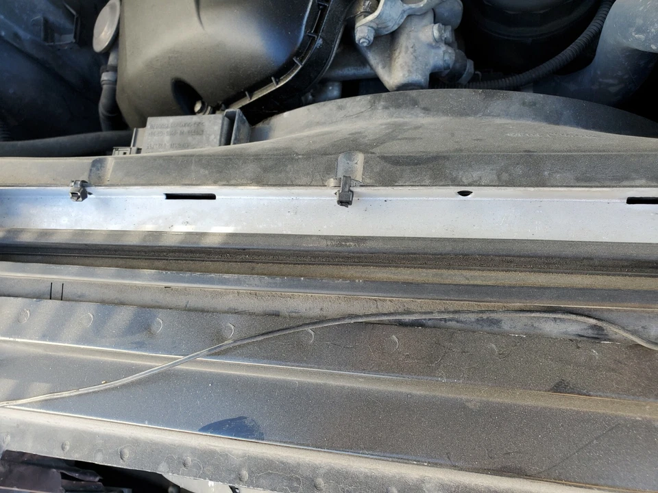 BMW X5 E53 2001-2003-2004-2005-2006 RADIADOR REFRIGERACIÓN MOTOR Foto 1 de 1