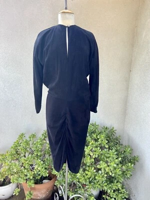 Vestido De Colección Gamuza Vanguardia Años 80 Negro Con Estrás Pequeño Por Phantasies Foto 1 de 4