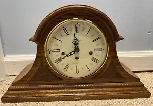 Howard Miller Worthington Orologio con cappotto 613-102 – Finitura rovere Yorkshire - Foto 1 di 12