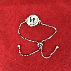 Perfume Bracelet Essential Oil Diffuser Aromatherapy Bracelet Love - Picture 1 of 8