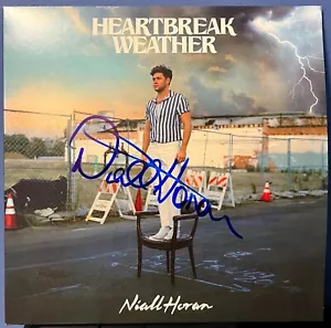 Álbum LP de 12" firmado por Heartbreak Weather anteriormente de One Direction - Imagen 1 de 2