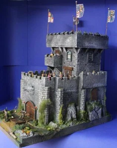 70780 Ritterburg, Normannenburg Wolfswald, zu 7cm Sammelfiguren, Fertigmodell  - Picture 1 of 12