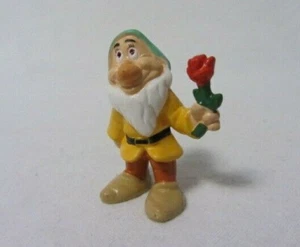 DISNEY APPLAUSE SNOW WHITE'S BASHFUL PVC VINYL MINIATUR 2-1/8" HOCH FIGUR - Bild 1 von 2