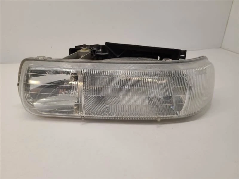 2000 - 2006 雪佛兰 SUBURBAN 1500 LH 发球杆左灯 16526133 — 第 1/4 张图片