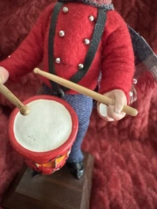 1986 SIMPICH Christmas Caroler Character Doll - DRUMMER BOY Red Jacket Vintage - Picture 1 of 6