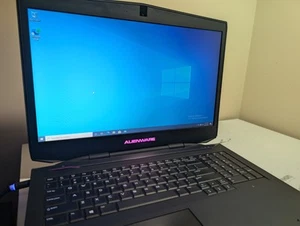 Alienware 17 i7-4710MQ 2.5GHz 4GB RAM 128GB SSD AMD Radeon HD8970M - Imagen 1 de 6