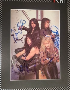 Photo autographe signée KISS (groupe) SIMMONS STANLEY KULICK CHANTEUR JSA lettre - Photo 1/5