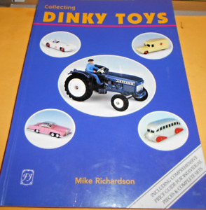 COLLECTORS BOOK DINKY TOY CARS PICTURES AND PRICE CATALOGUE.