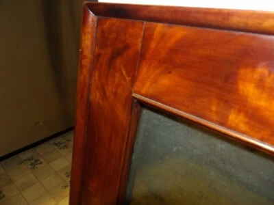 ESPELHO antigo do século XIX emoldurado em nogueira apoio de madeira 19,5 x 29 - Imagem 1 de 4