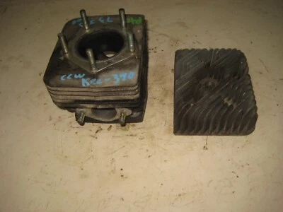 1973 John Deere 400 Snowmobile PTO Side Engine Cylinder & Head Foto 1 de 4
