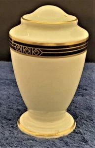 Lenox Langdon Gate Pepper Shaker - Picture 1 of 2