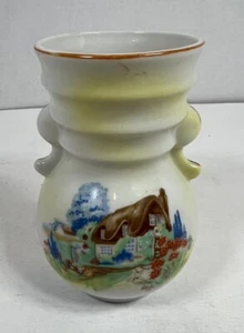 Hermoso jarrón vintage de porcelana de 5” con 2 asas marcado Japón - Imagen 1 de 6