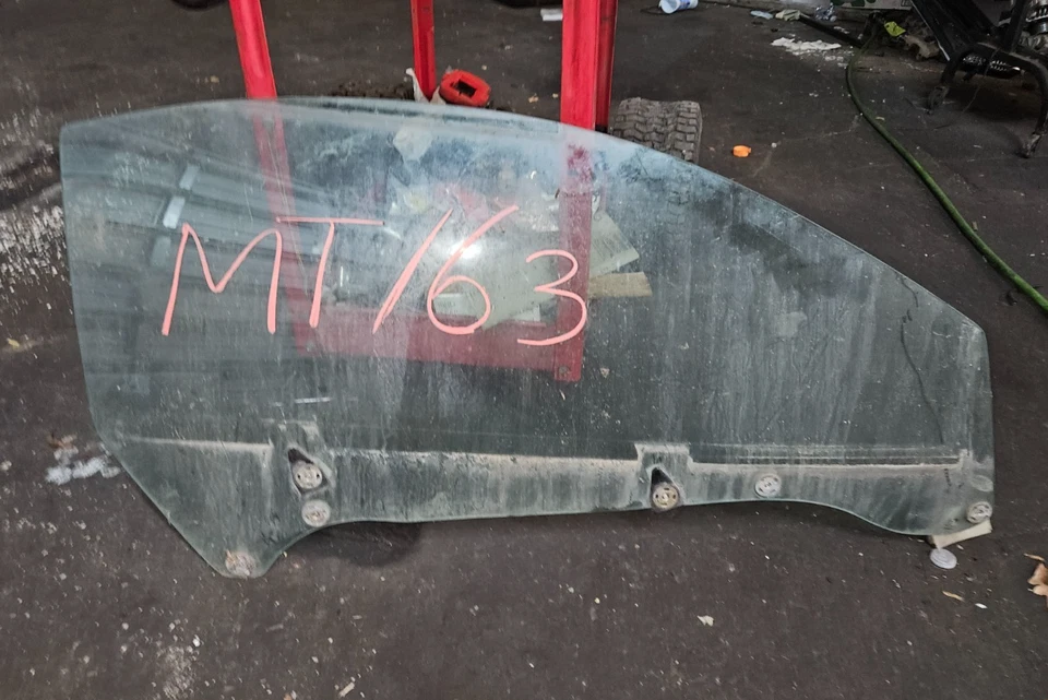 95-99 EAGLE GARRA PUERTA LADO PASAJERO DELANTERO DERECHO VENTANA VIDRIO OEM, 277-58408 Foto 1 de 4