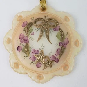 Fenton Snowflake Art Glass Ornament Signed 2002 Gold & Purple Wreath - Picture 1 of 4
