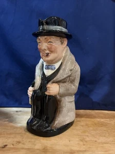 VINTAGE ROYAL DOULTON LARGE 9" TOBY JUG SIR WINSTON CHURCHILL - Picture 1 of 5