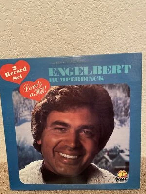 33 rpm vinyl englelbert humperdinck loves a hit! 1986 - Image 1 of 4