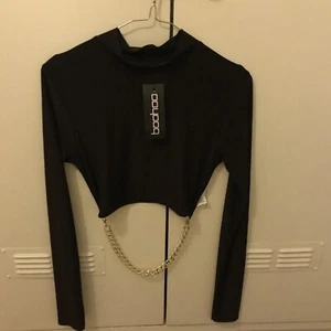 Ladies Boohoo size 10 chain detailed short bodied long sleeve Brown top - Picture 1 of 4