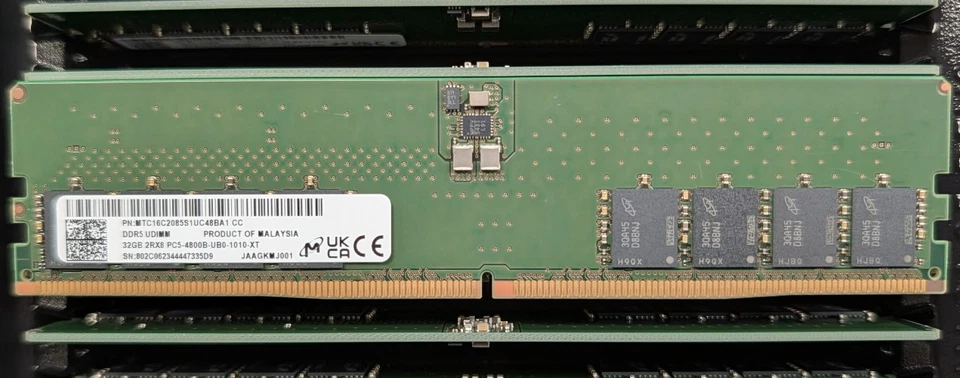 Micron 32GB 2Rx8 PC5-4800 DIMM DDR5-38400 Non-ECC Desktop Memory RAM UDIMM - Image 1 of 1