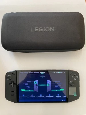 Lenovo Legion Go Console da Gaming- Display Touch 8.8"- 1 TB - Windows 11. - Immagine 1 di 4