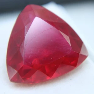 Piedras preciosas sueltas cortadas con forma de trillón de ojos rojos rubí natural certificado 11,95 quilates - Imagen 1 de 3