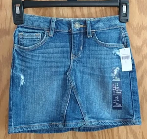 GAP Kids Girls Denim Medium Wash distressed Jean Skirt Pockets Size 5 new - Picture 1 of 11