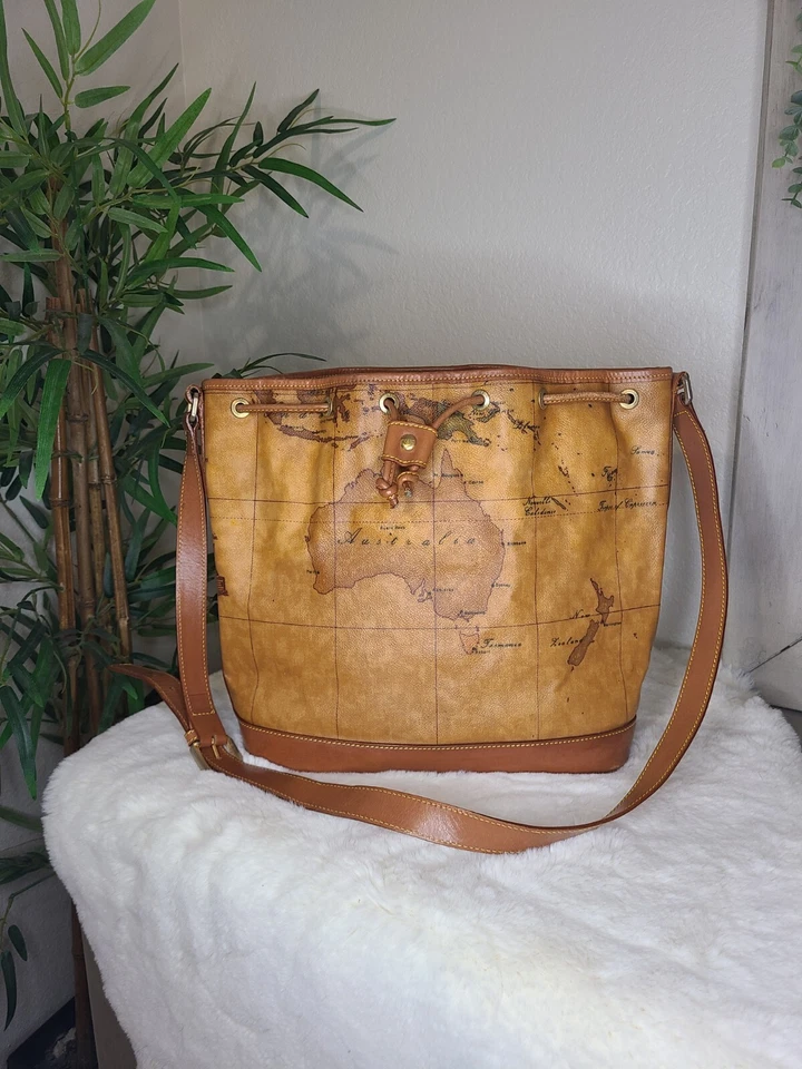 Bolsa ALVIERO MARTINI 1° CLASSE balde geográfico, couro italiano - Imagem 1 de 4