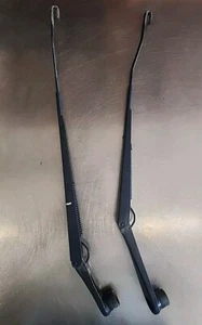 Jeep Grand Cherokee 2005 Windshield Wiper Arms Right & Left - Bild 1 von 3