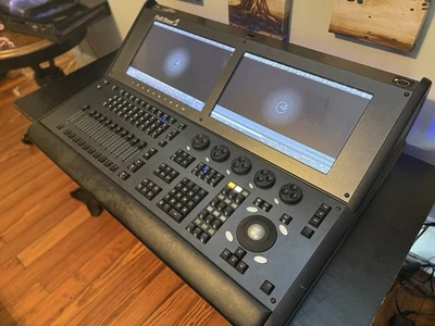 ETC Professional Full Boar 4 Lighting Console + Road Case - Image 1 of 4