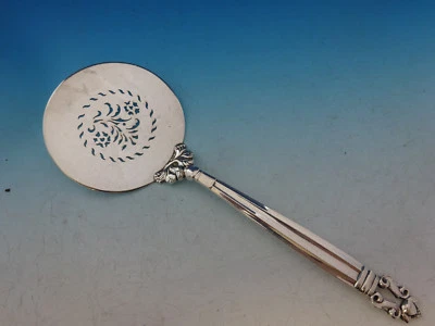 Servidor de tomate de plata esterlina bellota de Georg Jensen perforado con flores 8 7/8" Foto 1 de 4