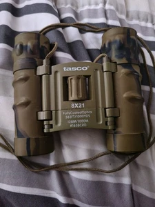 TASCO 8X21 FULLY COATED OPTICS 383 FT/ 1000 YDS #165BCRD CAMO BINOCULARS RARE - Picture 1 of 3