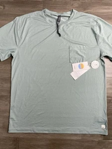 $58 New VUORI Tradewind Performance Tee Men 2XL XXL Green Gym Shirt Yoga Pocket - Picture 1 of 7