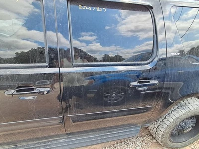 Used Rear Left Door Assembly Rear Side fits: 2007 Gmc Yukon xl 1500 door does no Foto 1 de 4