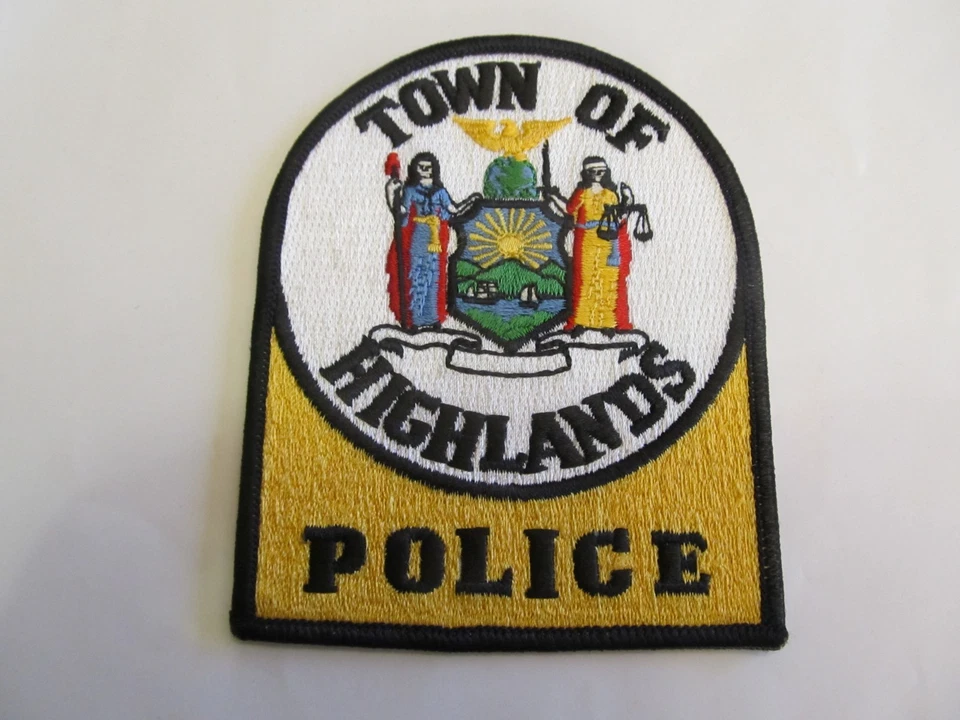 Parche de policía de las Highlands de Nueva York obsoleto Foto 1 de 1